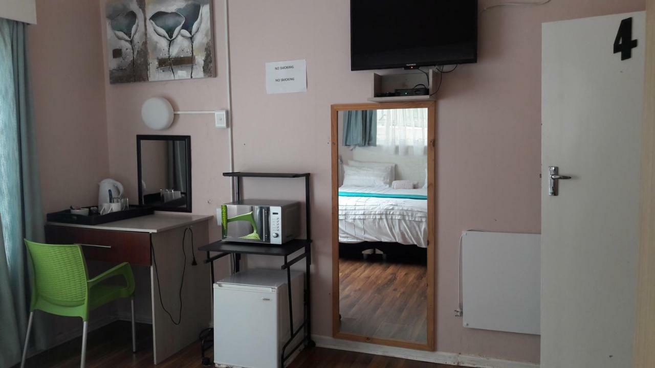 Beverly Corner Lodge Matatiele エクステリア 写真